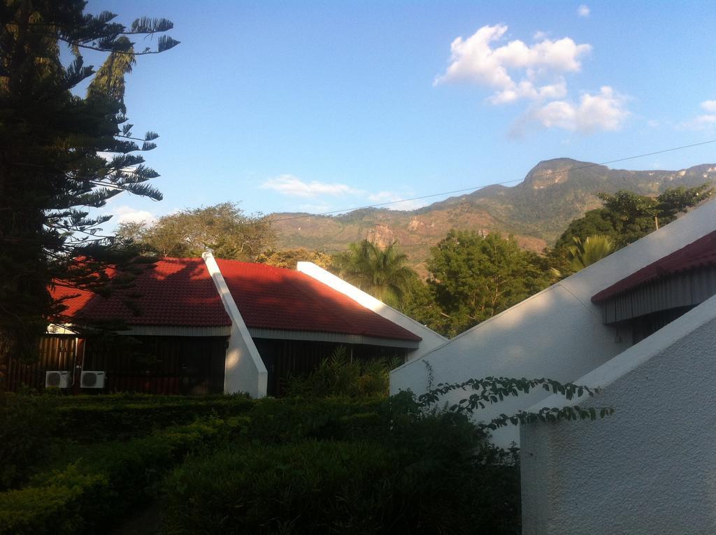Morogoro Hotel Exteriör bild
