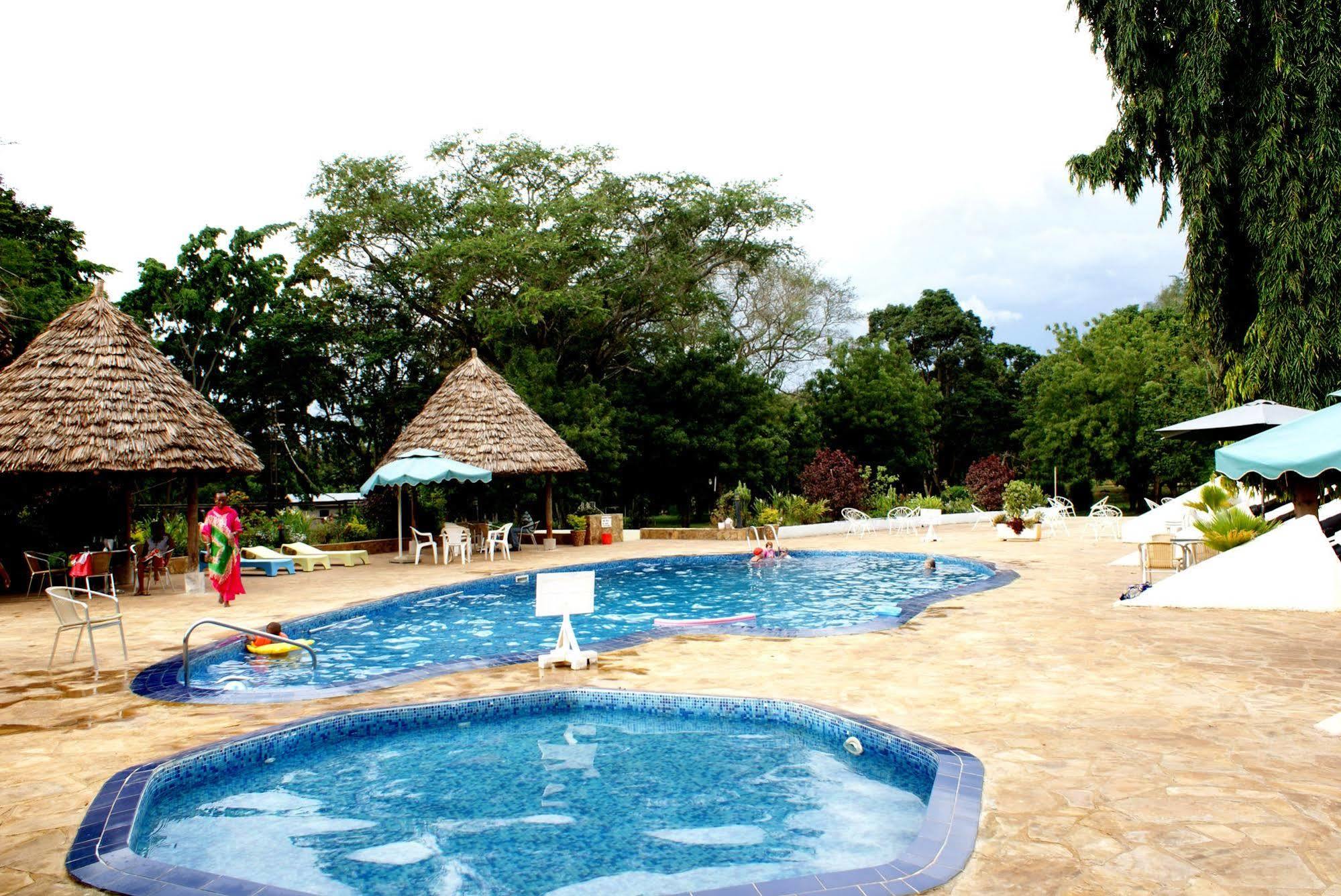 Morogoro Hotel Exteriör bild