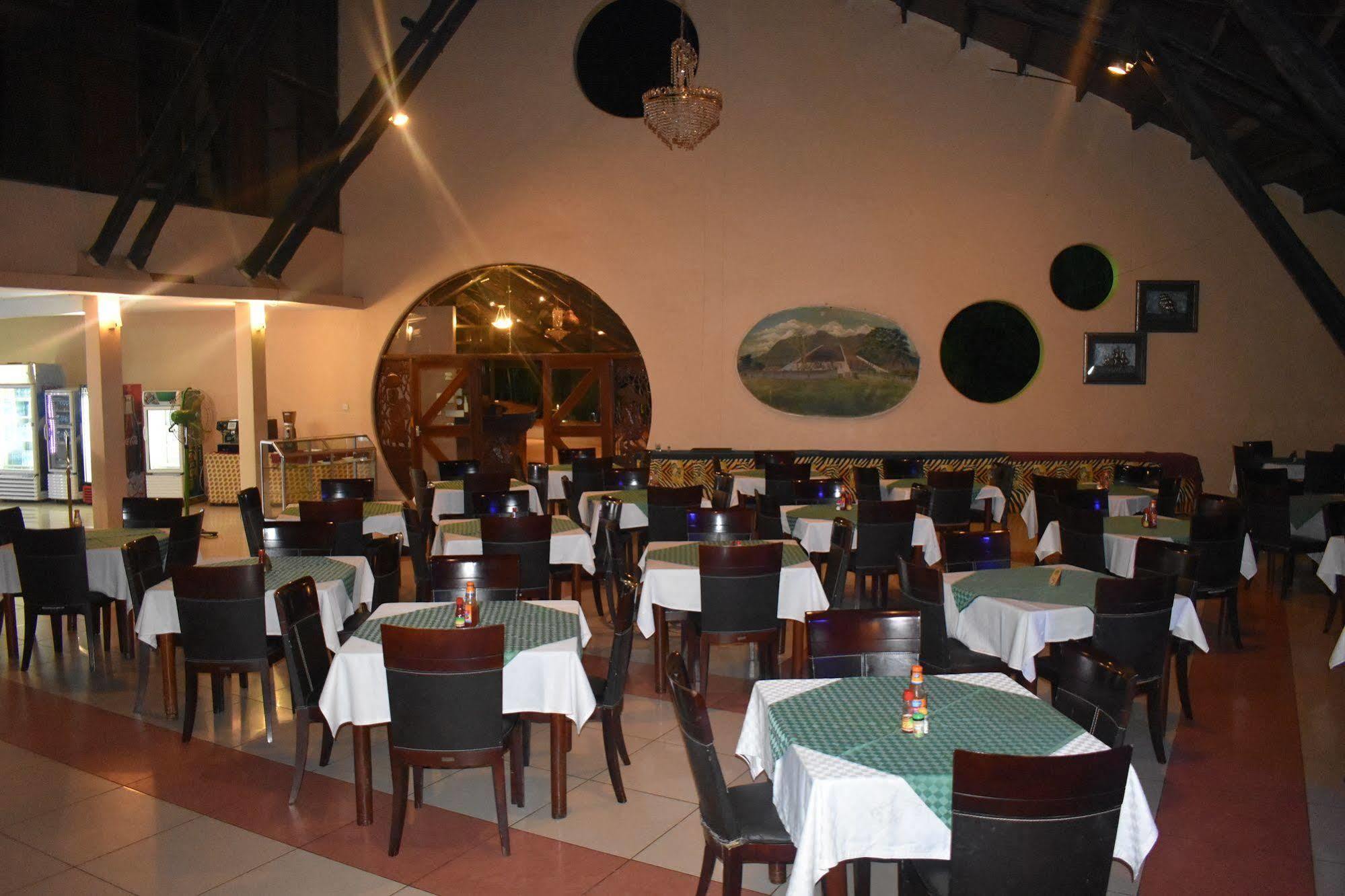 Morogoro Hotel Exteriör bild